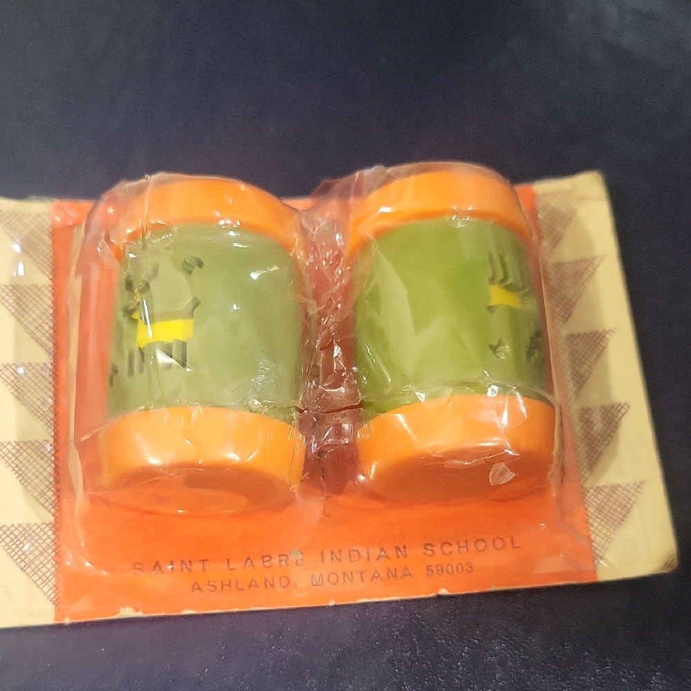 VINTAGE PLASTIC INDIAN DRUMS SALT & PEPPER SHAKERS. SAINT LABRE INDIAN SCHOOL